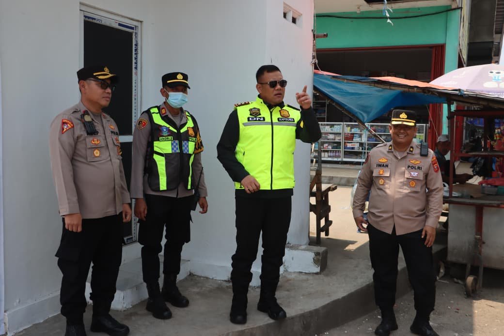 Kapolres Subang Tinjau Pos Pelayanan Pasar Ciasem, Pastikan Kesiapan Personel Operasi Ketupat Lodaya 2026